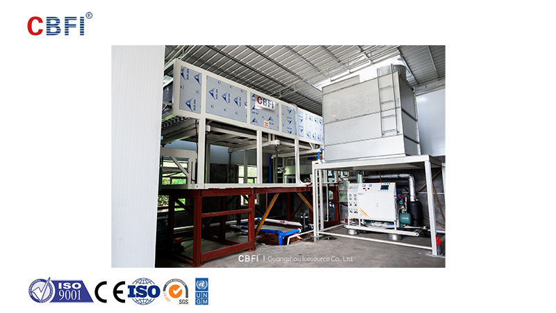 Caja de máquina de hielo de bloque de enfriamiento directo Nissan de 10 toneladas de tipo dividido
